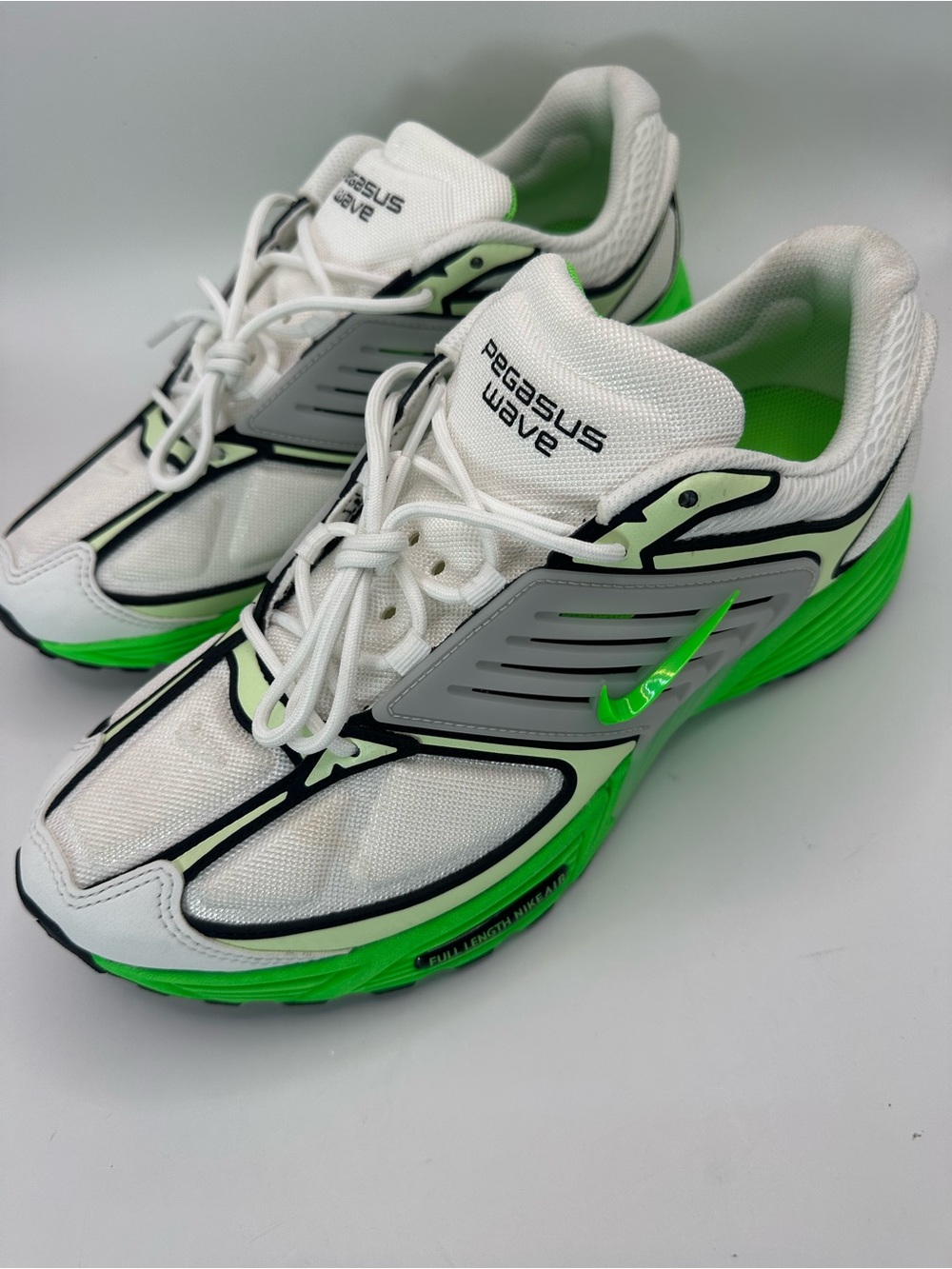 Nike Air Pegasus Wave White Green Strike Black IB0612-103 Men’s Size 10